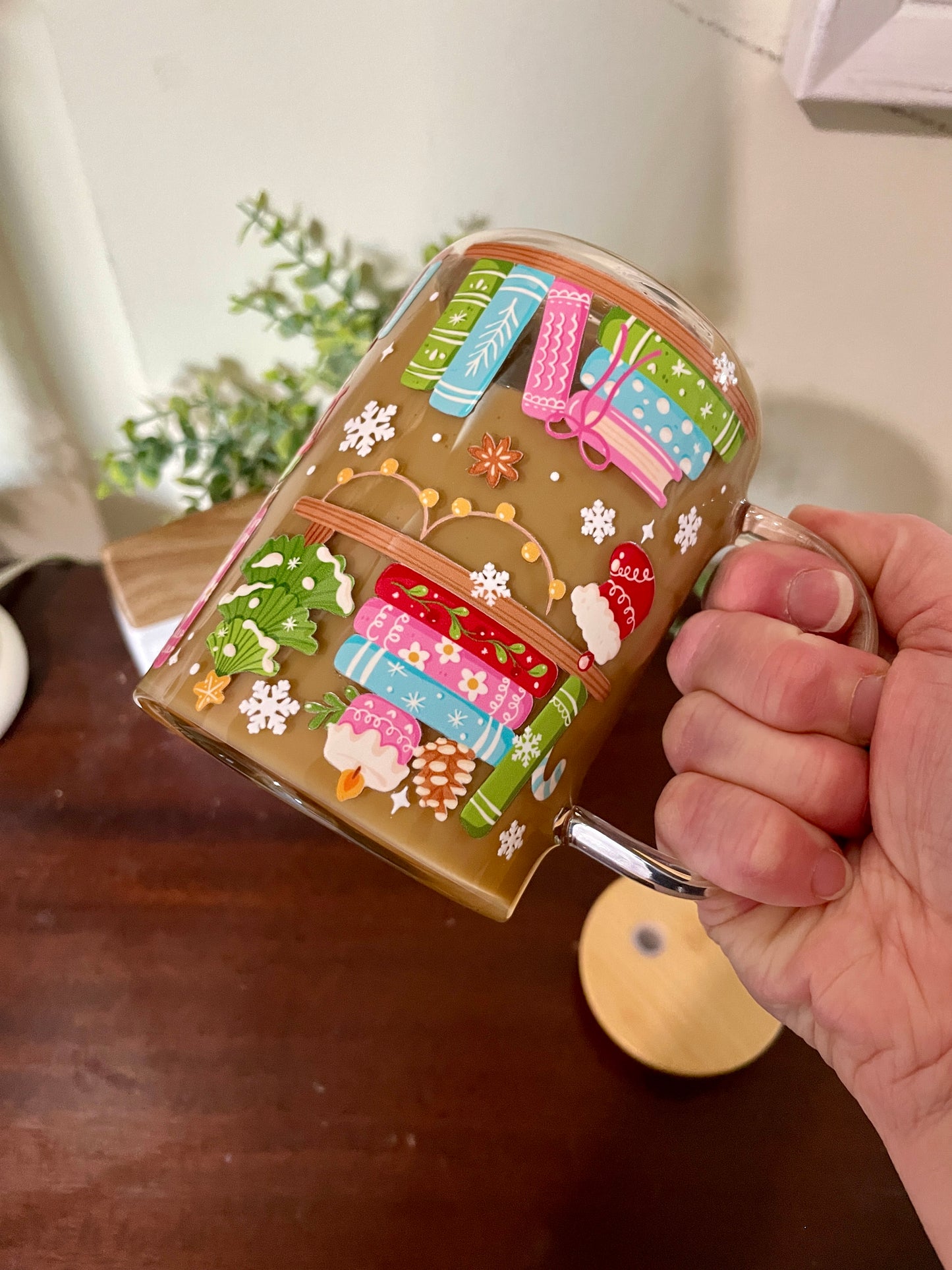 Merry Bookmas Coffee Globe